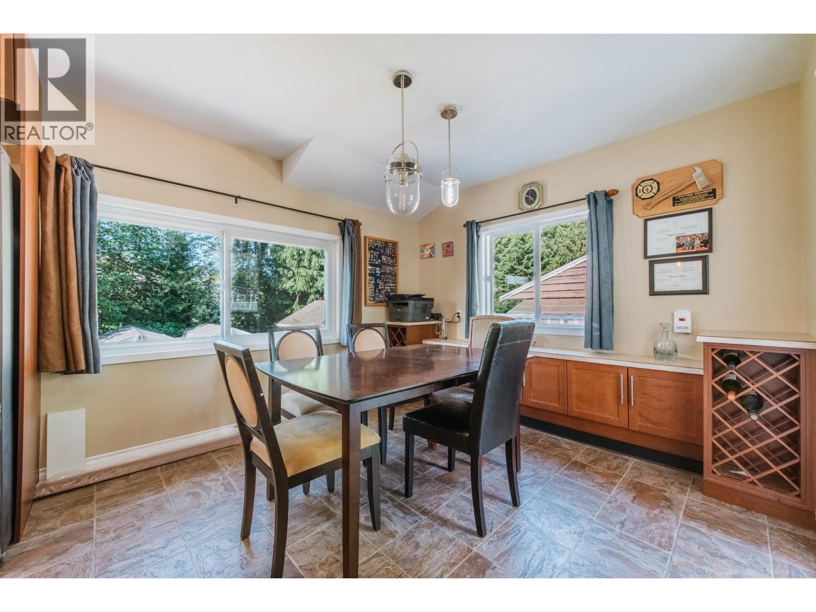 934 Davis Road, Gibsons, British Columbia  V0N 1V8 - Photo 11 - R3130658