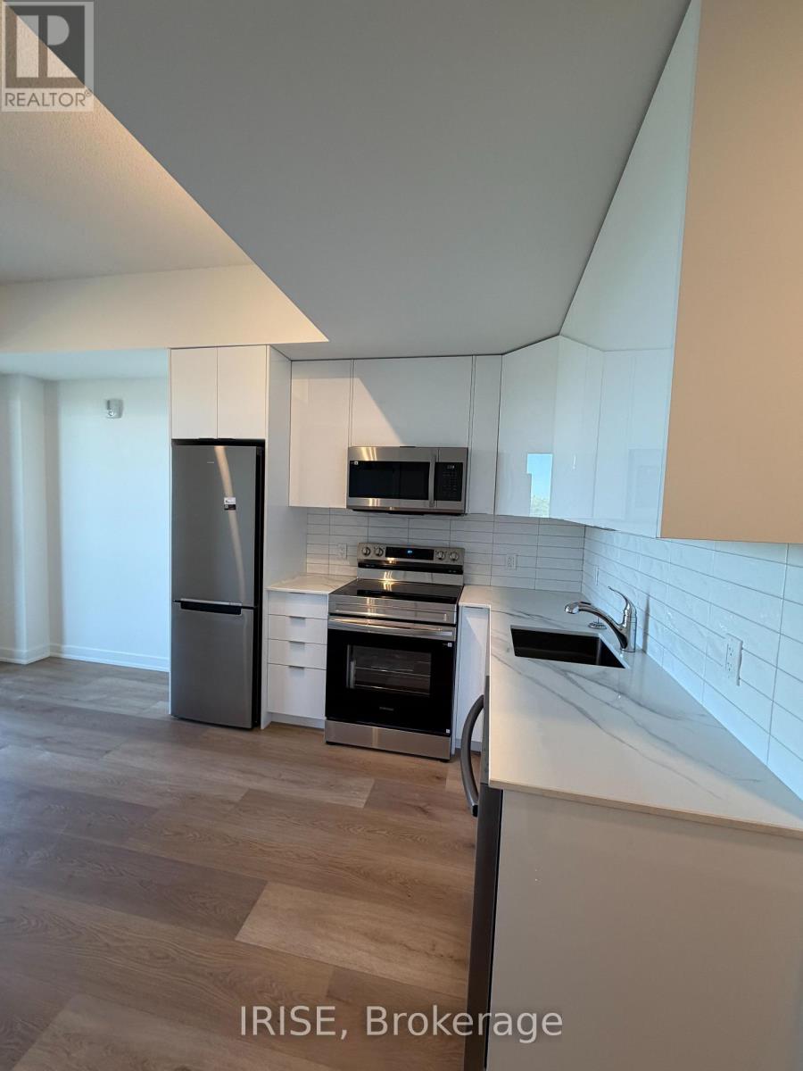 707 - 33 ERIE AVENUE - Photo 2