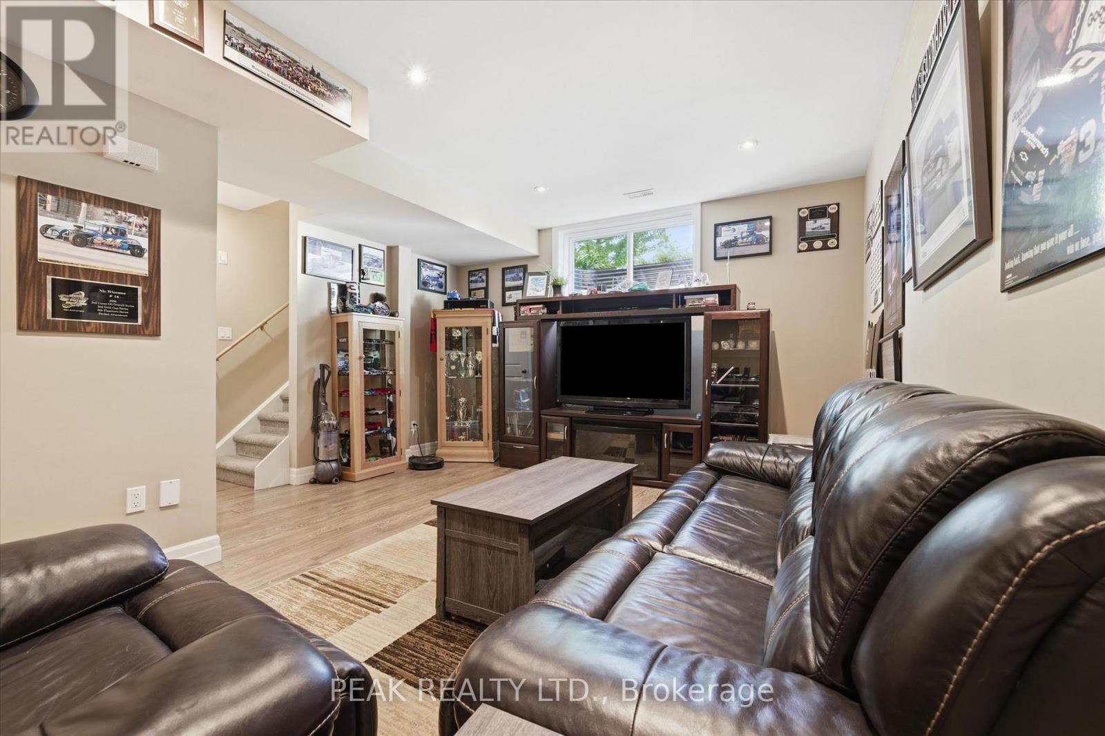 901 Valebrook Court, Kitchener, Ontario  N2A 0E5 - Photo 28 - X13221236