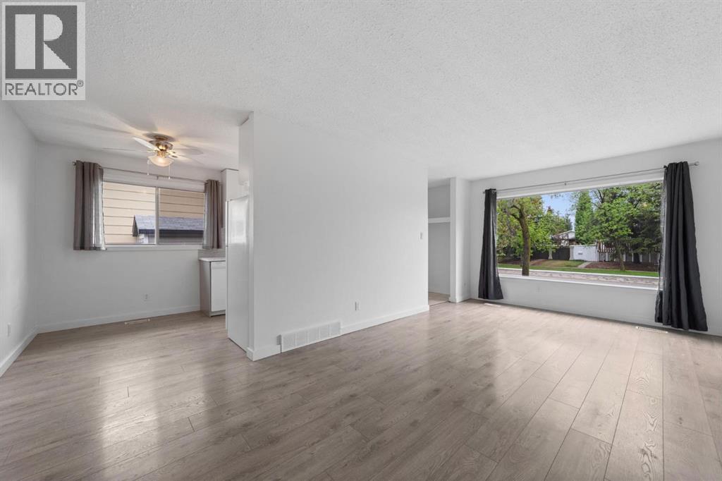 4303a 65 Street, Camrose, Alberta  T4V 3M5 - Photo 5 - A2302287