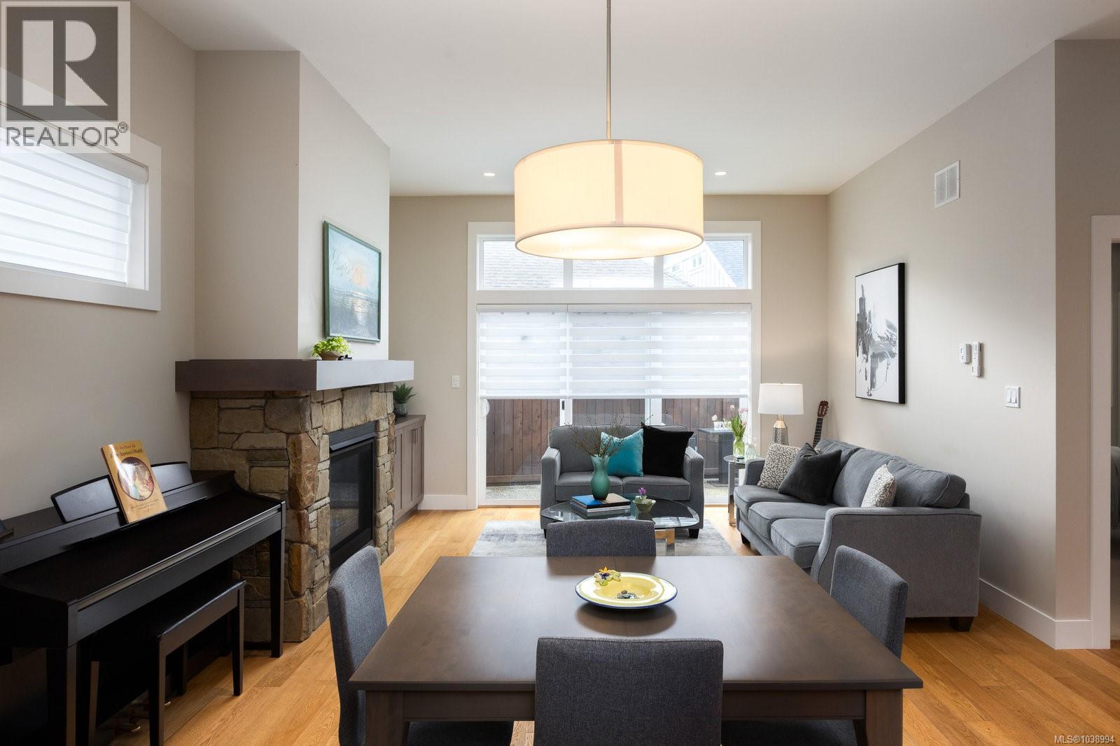 2034 Seawind Way, Sidney, British Columbia  V8L 0C4 - Photo 4 - 1038994