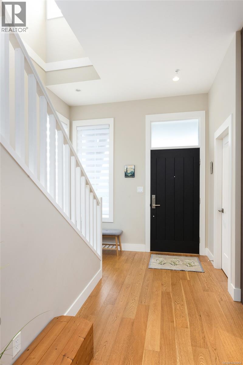 2034 Seawind Way, Sidney, British Columbia  V8L 0C4 - Photo 8 - 1038994