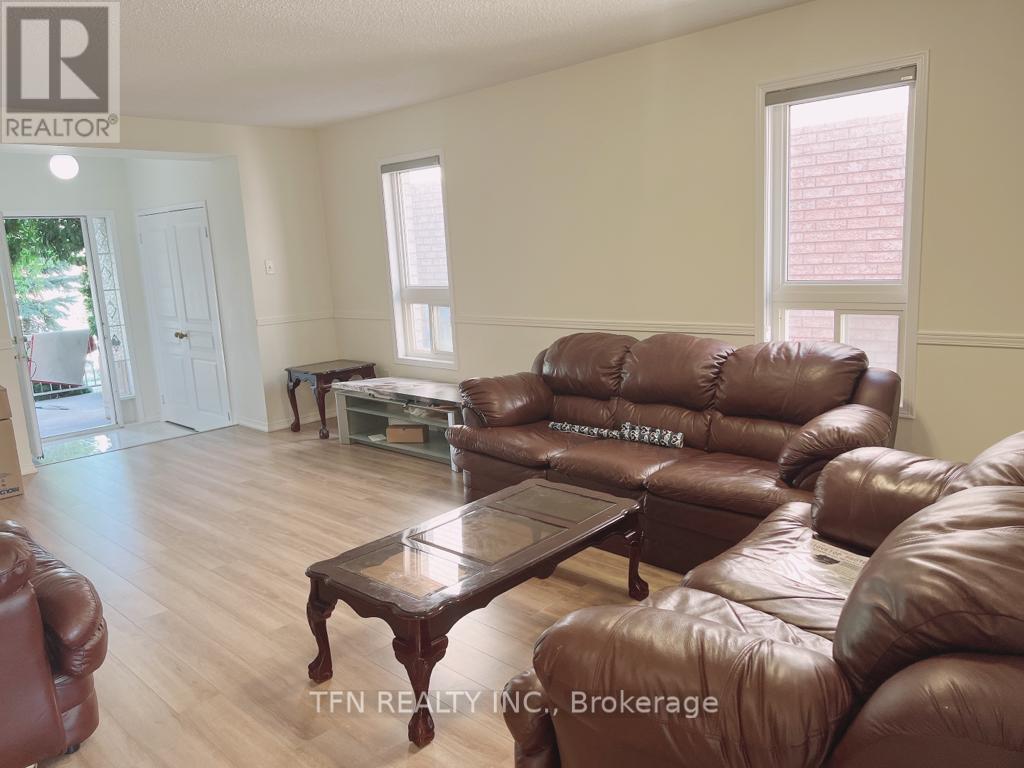5846 Delle Donne Drive, Mississauga, Ontario  L5M 6R8 - Photo 10 - W13225896