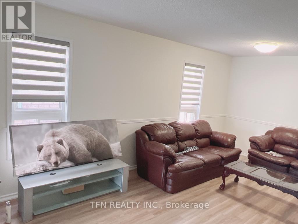 5846 Delle Donne Drive, Mississauga, Ontario  L5M 6R8 - Photo 9 - W13225896