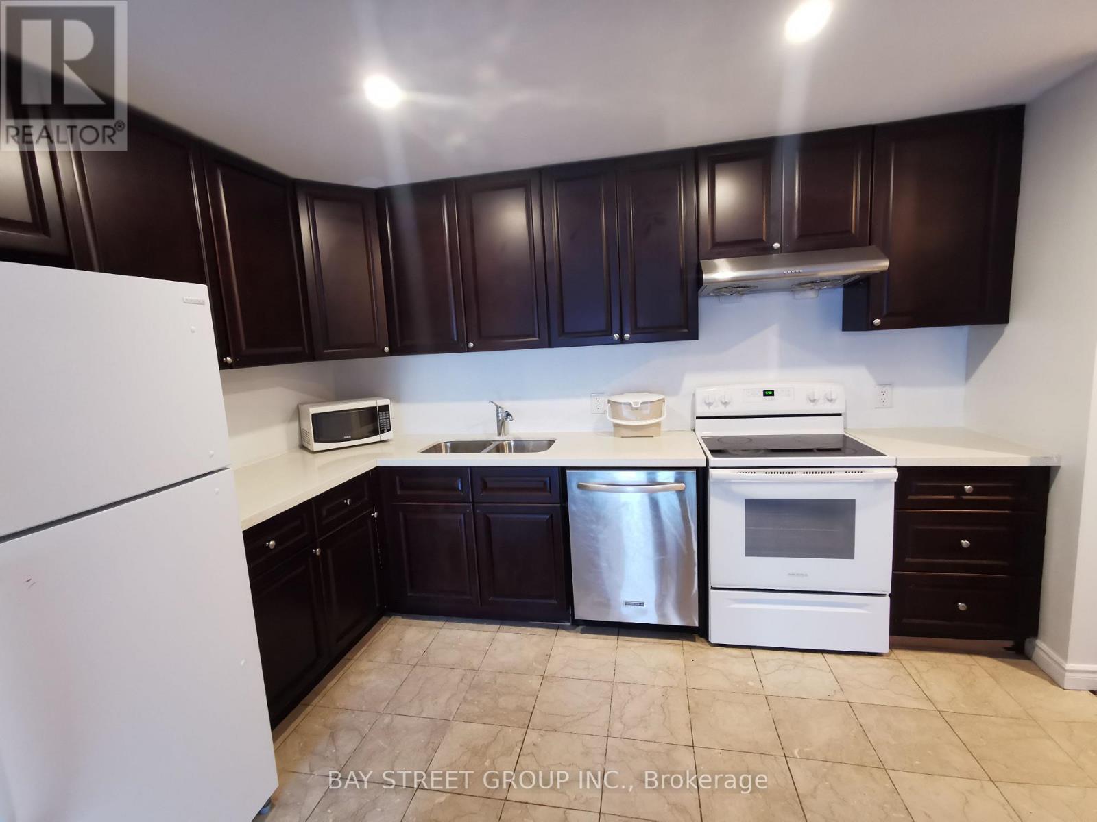 2ND FLR - 1546 JANE STREET, Toronto, Ontario