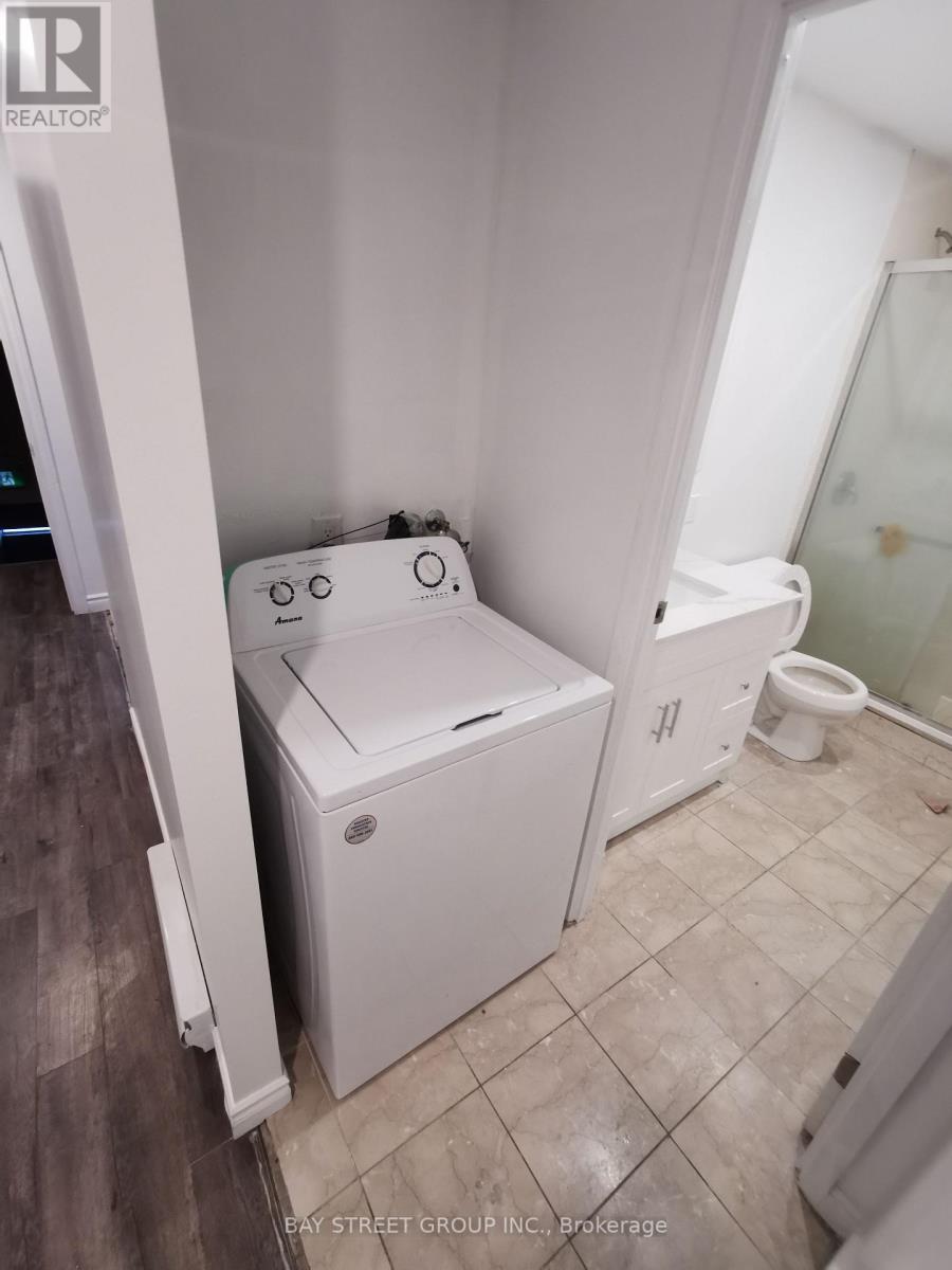 2nd Flr - 1546 Jane Street, Toronto, Ontario  M9N 2R5 - Photo 12 - W13225902