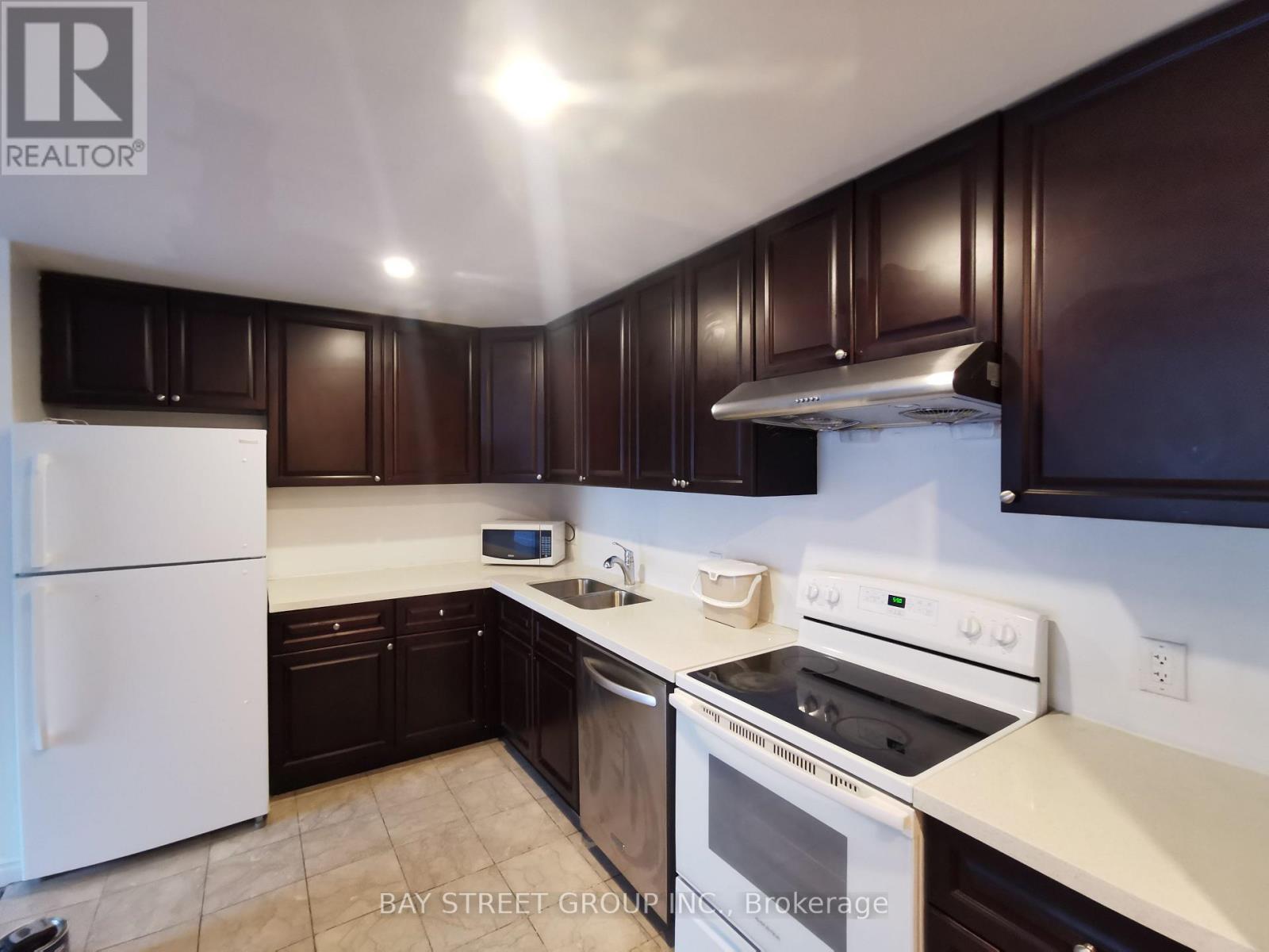 2nd Flr - 1546 Jane Street, Toronto, Ontario  M9N 2R5 - Photo 2 - W13225902