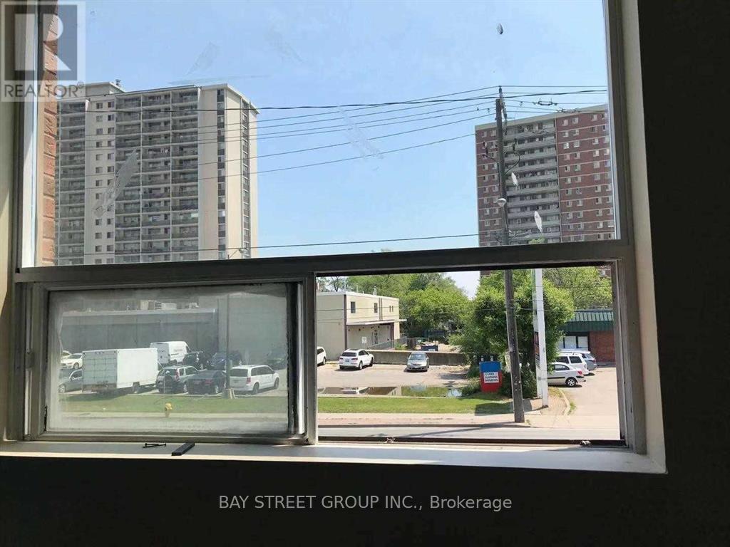 2nd Flr - 1546 Jane Street, Toronto, Ontario  M9N 2R5 - Photo 7 - W13225902