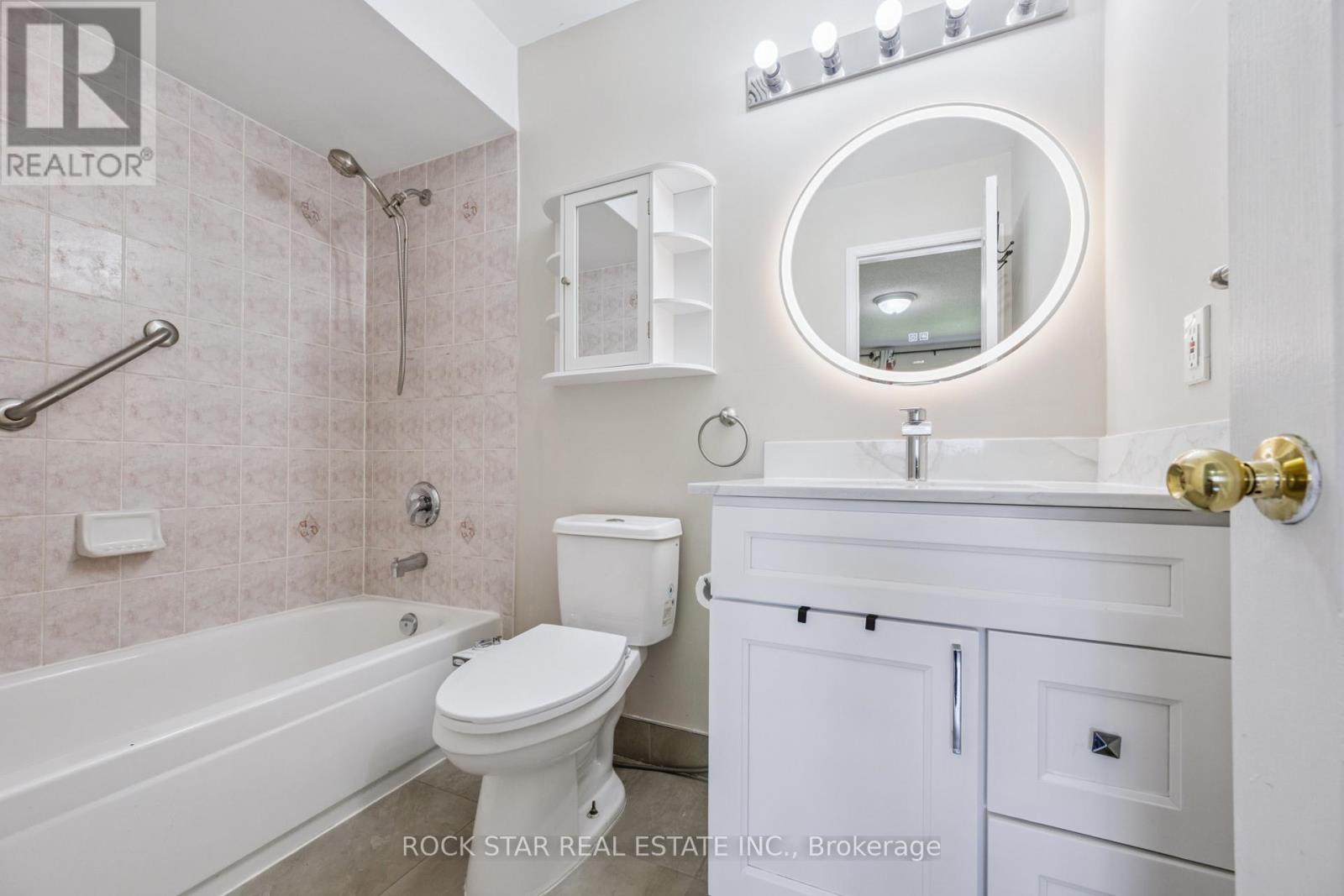 32 - 5055 Heatherleigh Avenue, Mississauga, Ontario  L5V 2R6 - Photo 16 - W13225912
