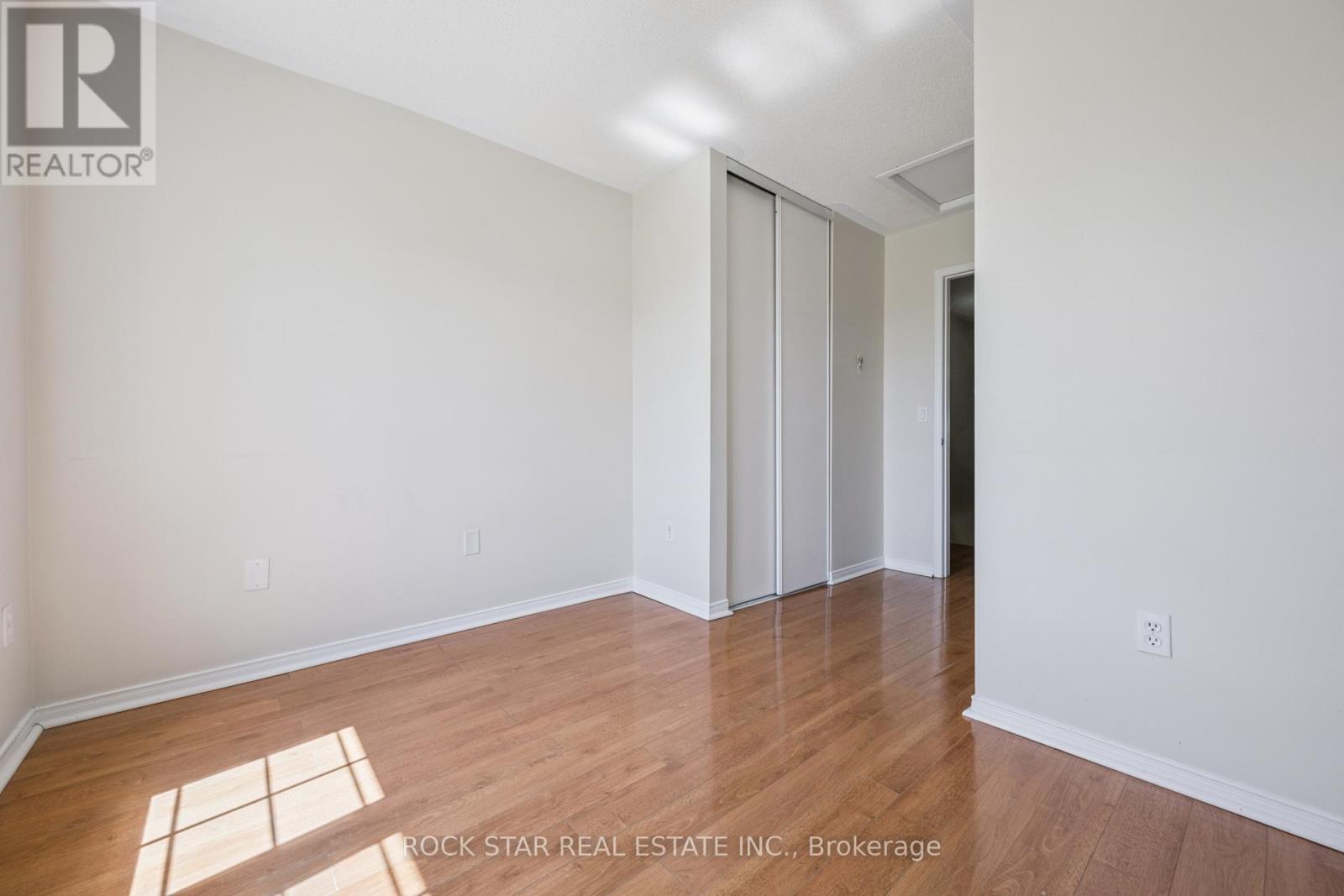 32 - 5055 Heatherleigh Avenue, Mississauga, Ontario  L5V 2R6 - Photo 20 - W13225912