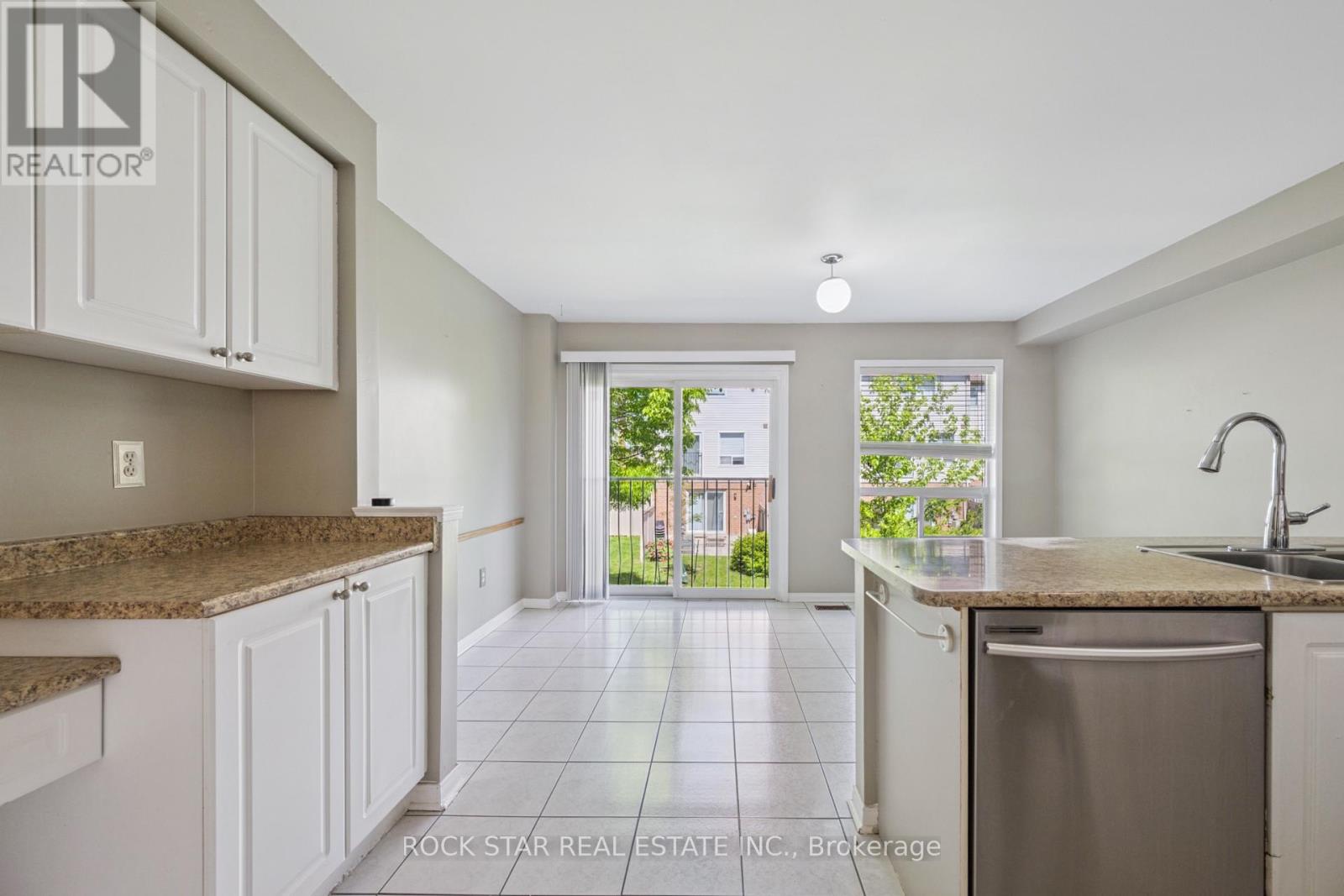 32 - 5055 Heatherleigh Avenue, Mississauga, Ontario  L5V 2R6 - Photo 6 - W13225912