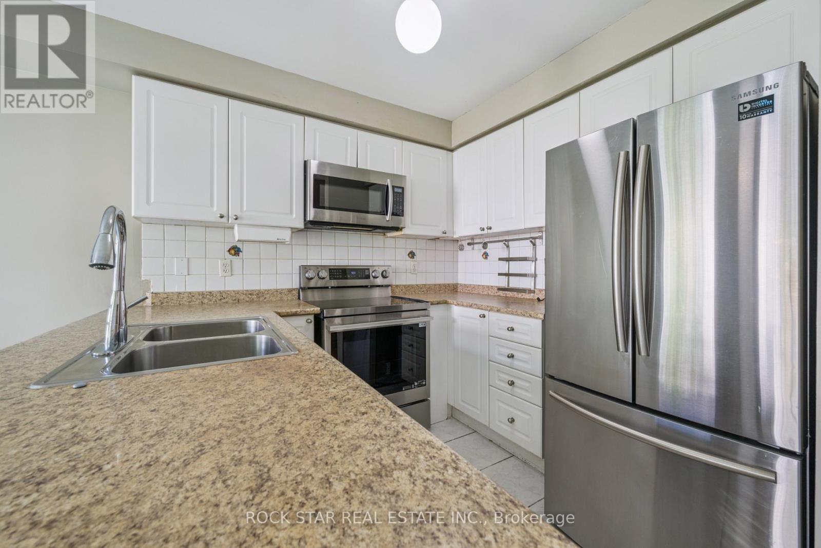 32 - 5055 Heatherleigh Avenue, Mississauga, Ontario  L5V 2R6 - Photo 8 - W13225912