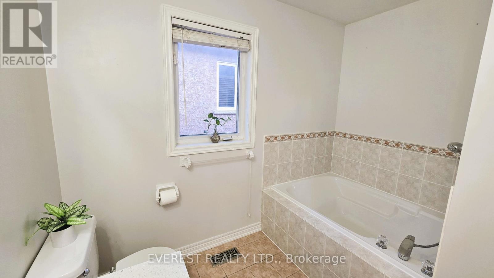 7285 Gagliano Drive, Mississauga, Ontario  L5W 1X3 - Photo 15 - W13225956