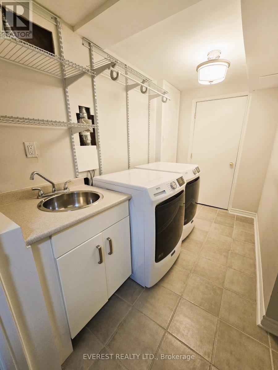 7285 Gagliano Drive, Mississauga, Ontario  L5W 1X3 - Photo 44 - W13225956