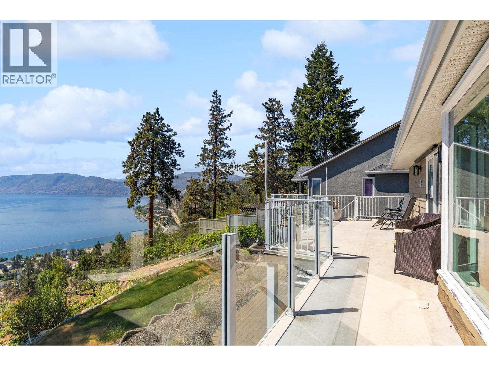4215 6th Avenue Peachland Photo 12 4215 6th Avenue Peachland Photo 12