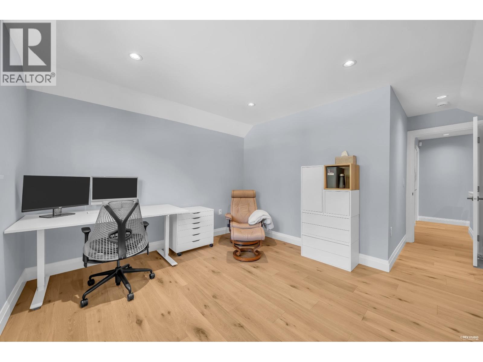 2270 Ennerdale Road, North Vancouver, British Columbia  V7J 3N4 - Photo 26 - R3130402