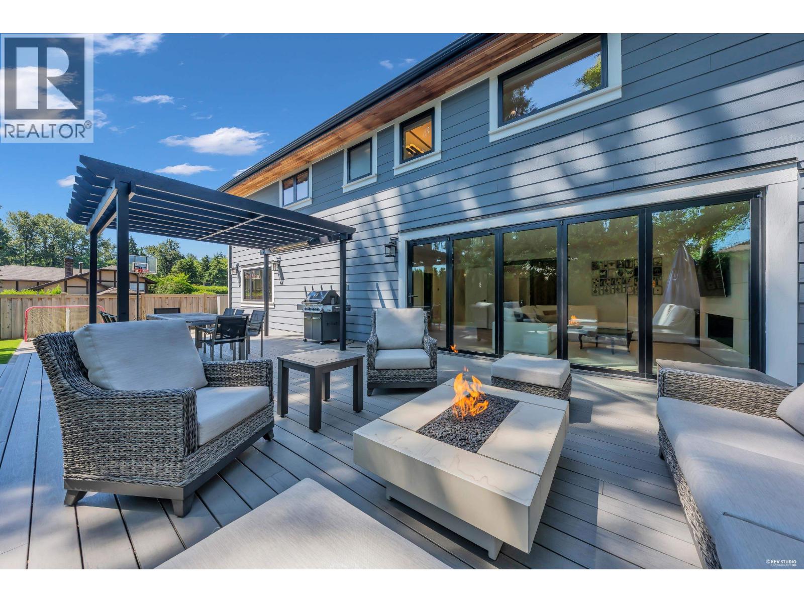 2270 Ennerdale Road, North Vancouver, British Columbia  V7J 3N4 - Photo 36 - R3130402