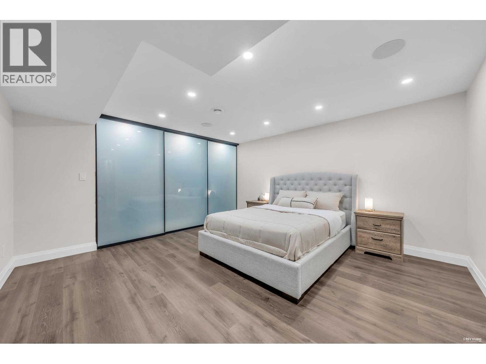2270 Ennerdale Road, North Vancouver, British Columbia  V7J 3N4 - Photo 34 - R3130402