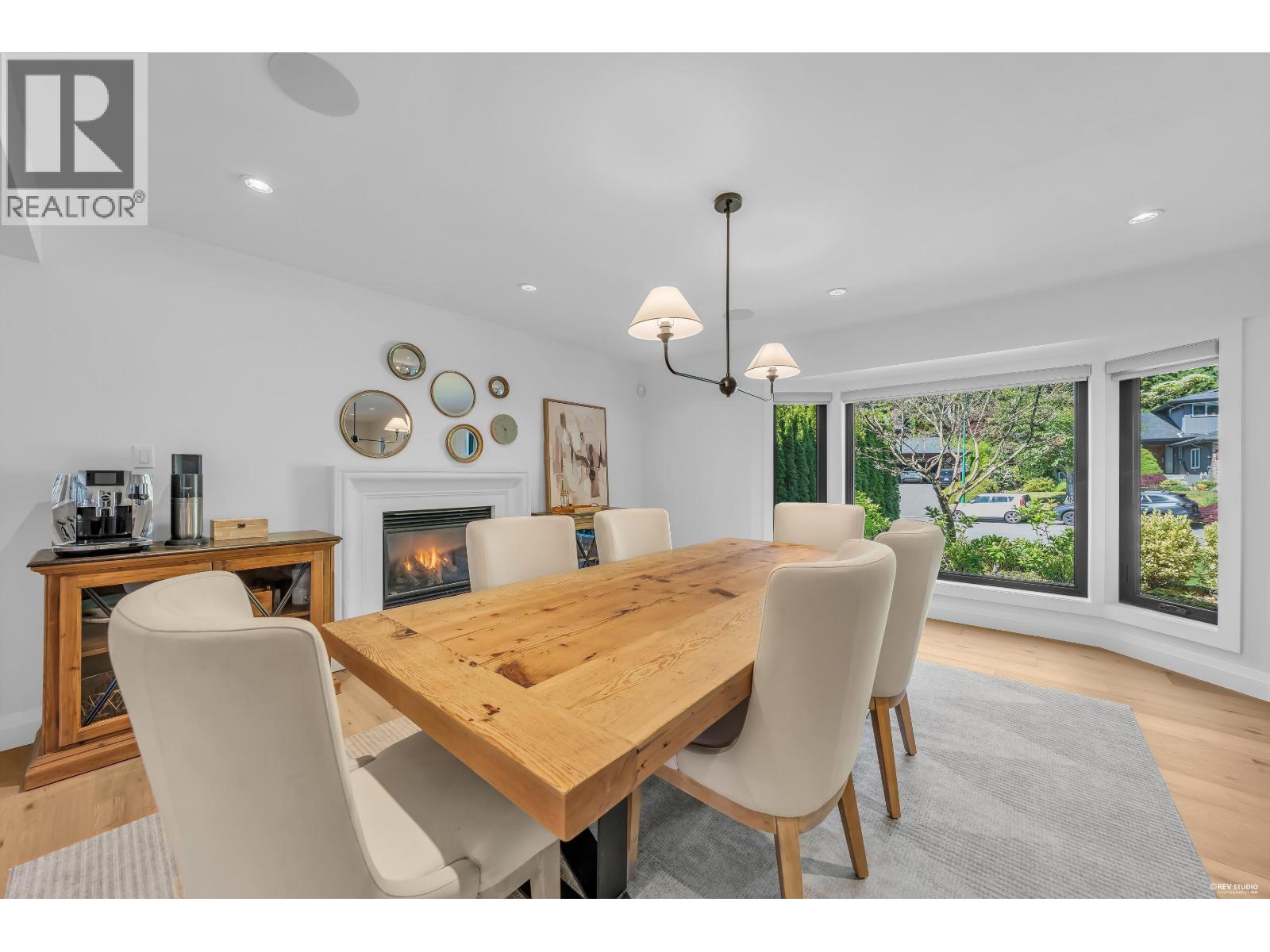 2270 Ennerdale Road, North Vancouver, British Columbia  V7J 3N4 - Photo 8 - R3130402