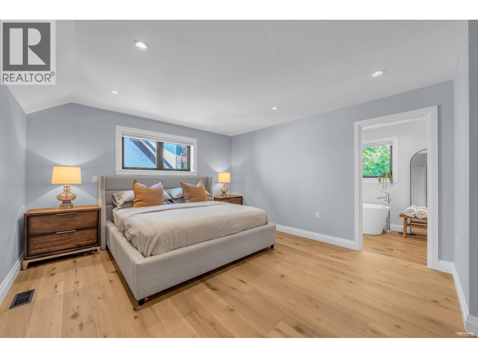 2270 Ennerdale Road, North Vancouver, British Columbia  V7J 3N4 - Photo 21 - R3130402