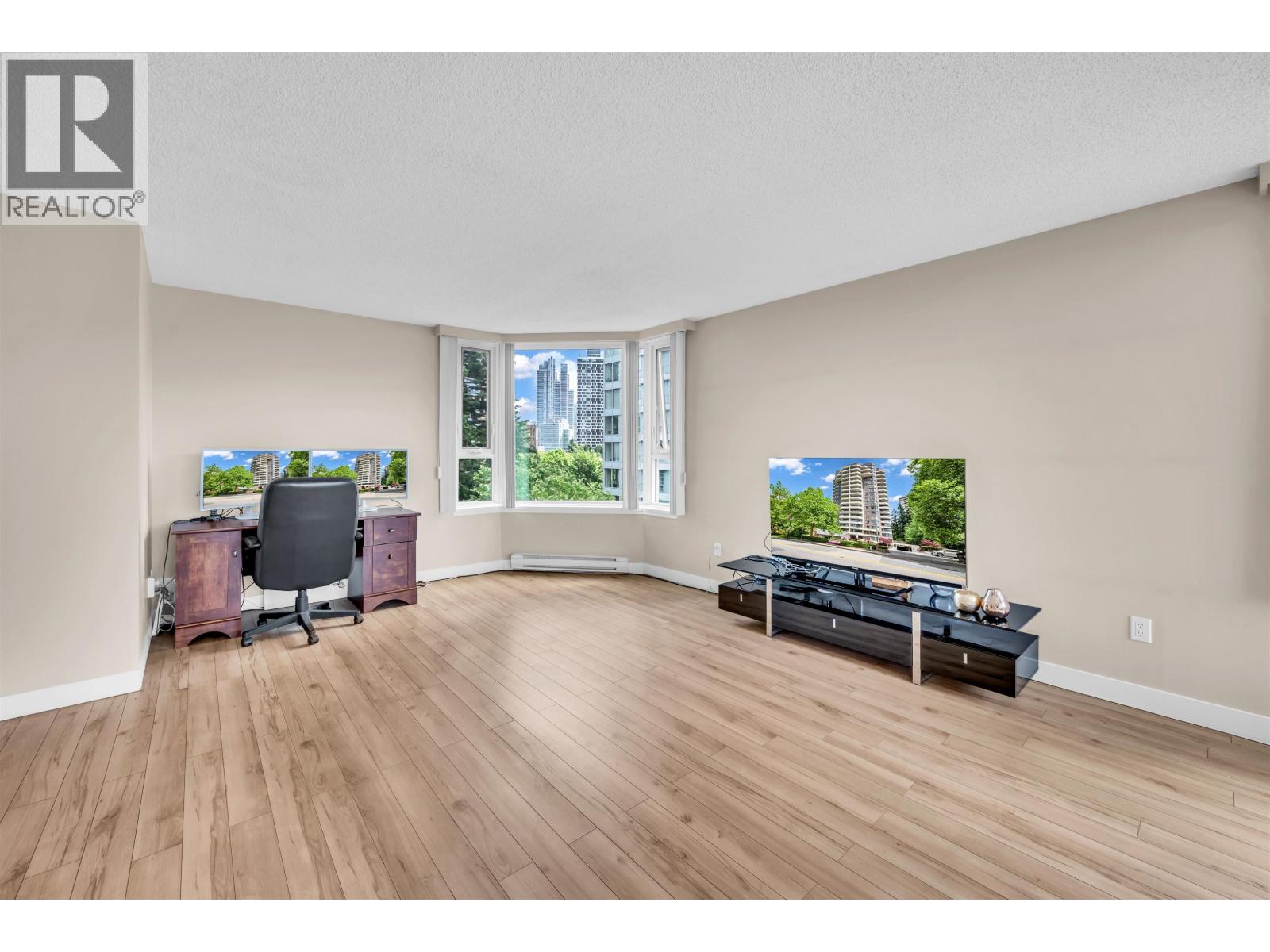 802 5790 Patterson Avenue, Burnaby, British Columbia  V5H 4H6 - Photo 6 - R3130371