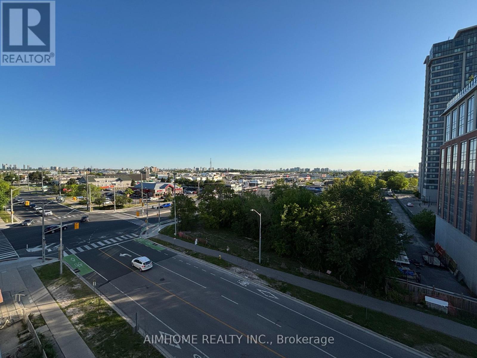 720 - 4600 Steeles Avenue E, Markham, Ontario  L3R 5J1 - Photo 13 - N13225982
