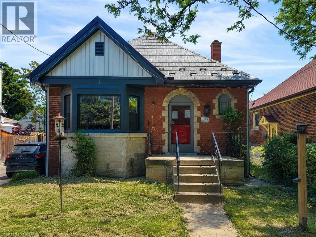 135 WEXFORD Street S, Hamilton, Ontario