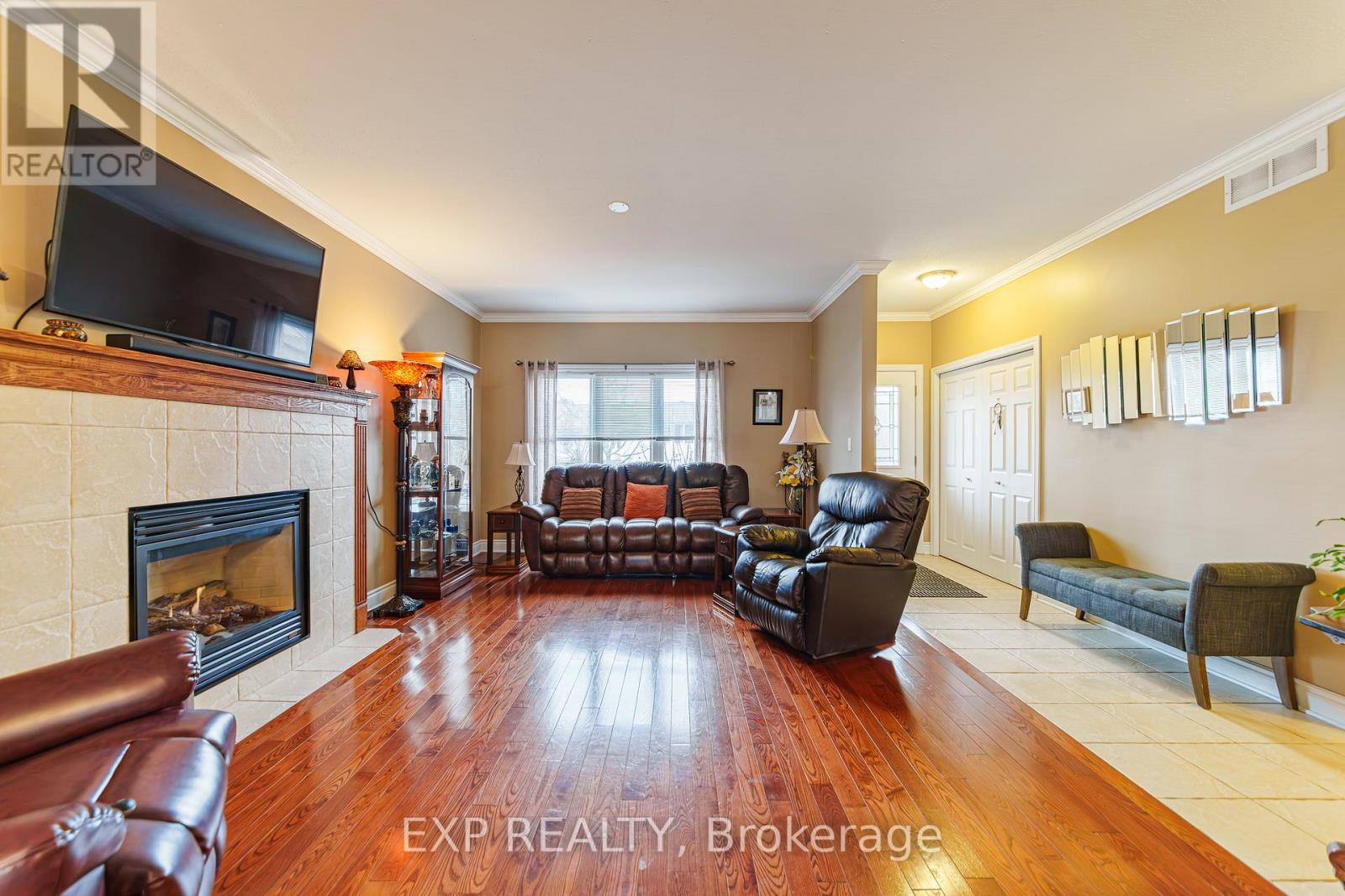 1496 Queensdale Avenue, Ottawa, Ontario  K1T 4G3 - Photo 2 - X13226016