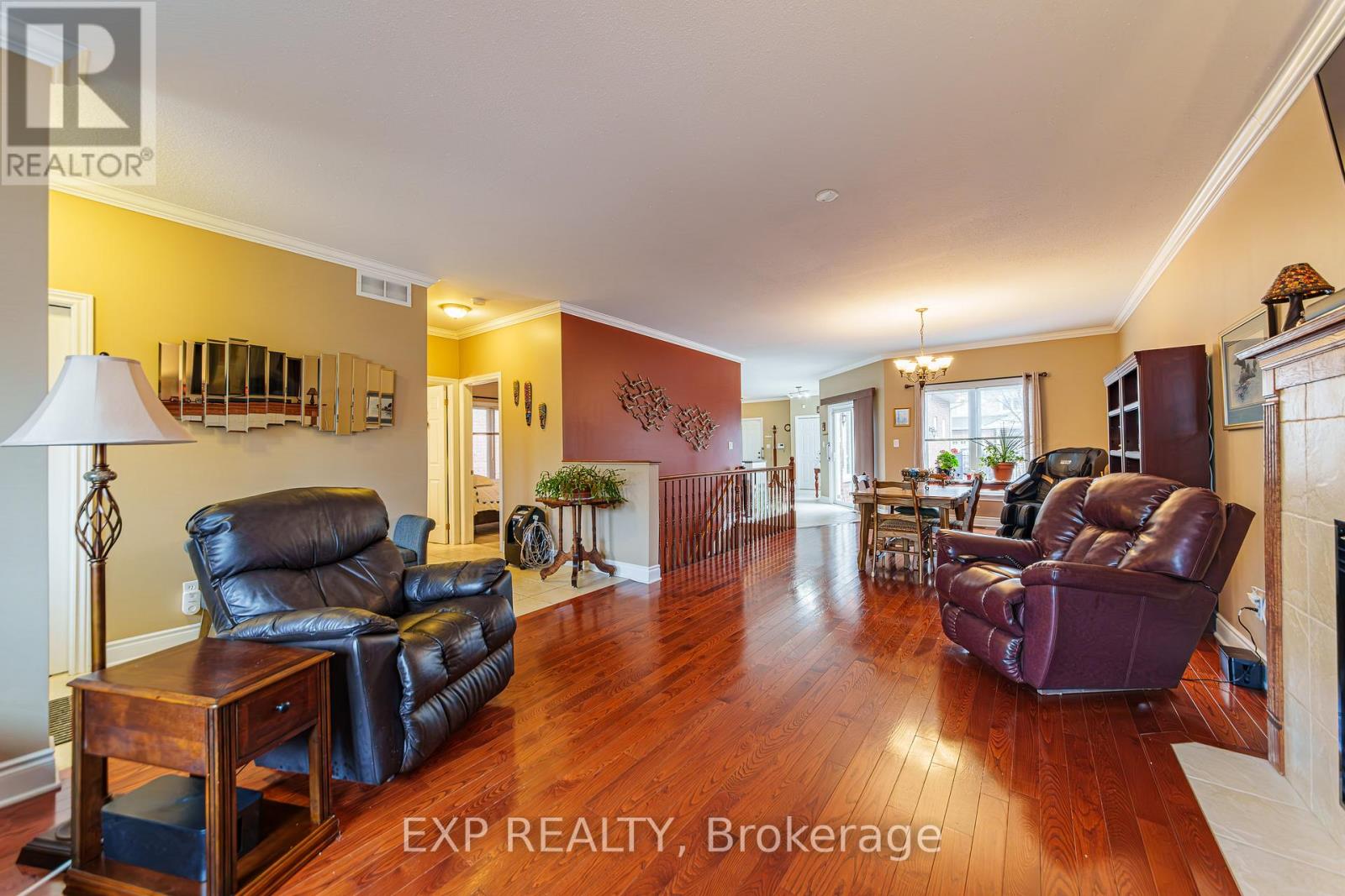 1496 Queensdale Avenue, Ottawa, Ontario  K1T 4G3 - Photo 4 - X13226016