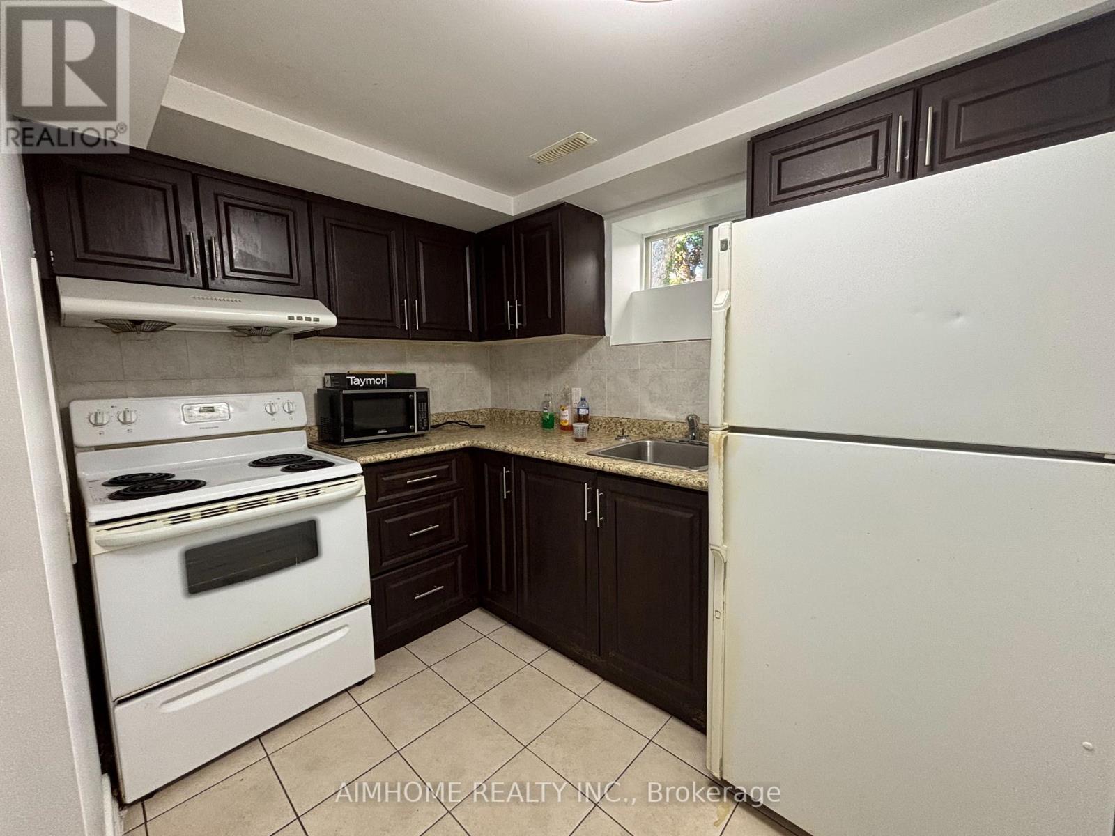 94 Broomfield Drive, Toronto, Ontario  M1S 2W1 - Photo 12 - E13226018