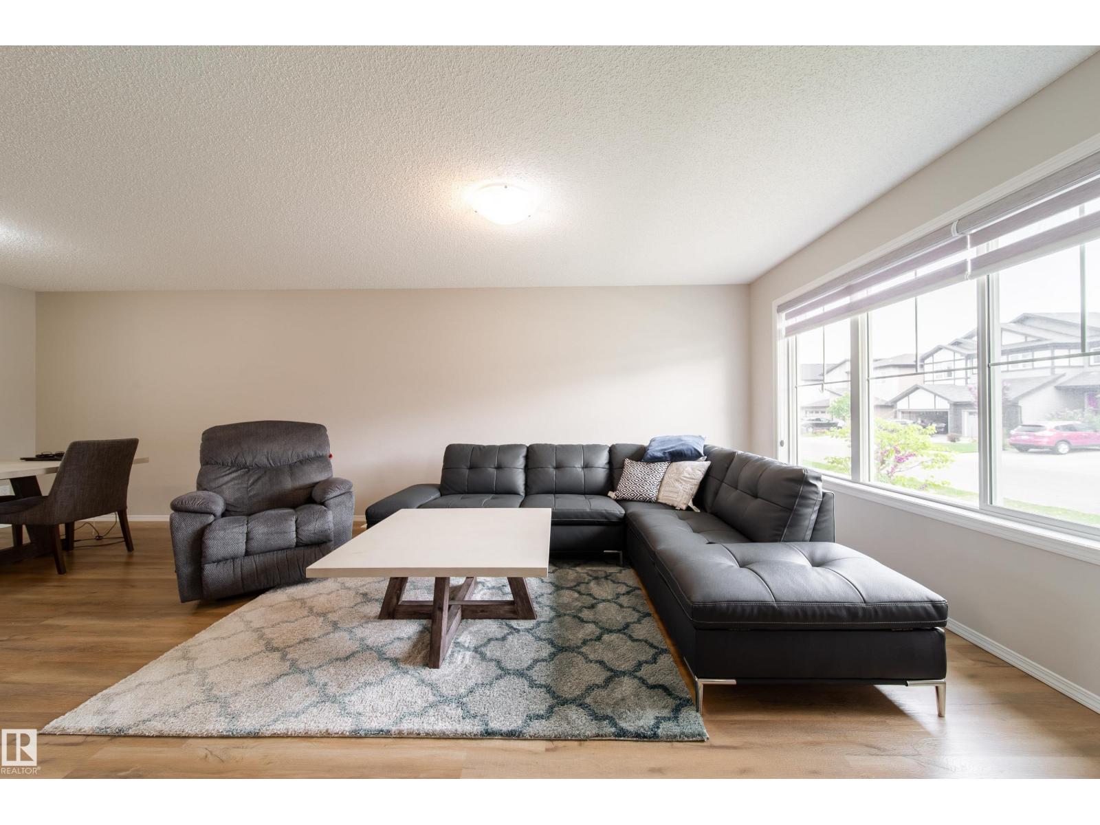 3038 Checknita Wy SW SW, Edmonton, Alberta  T6W 3X8 - Photo 3 - E4491211