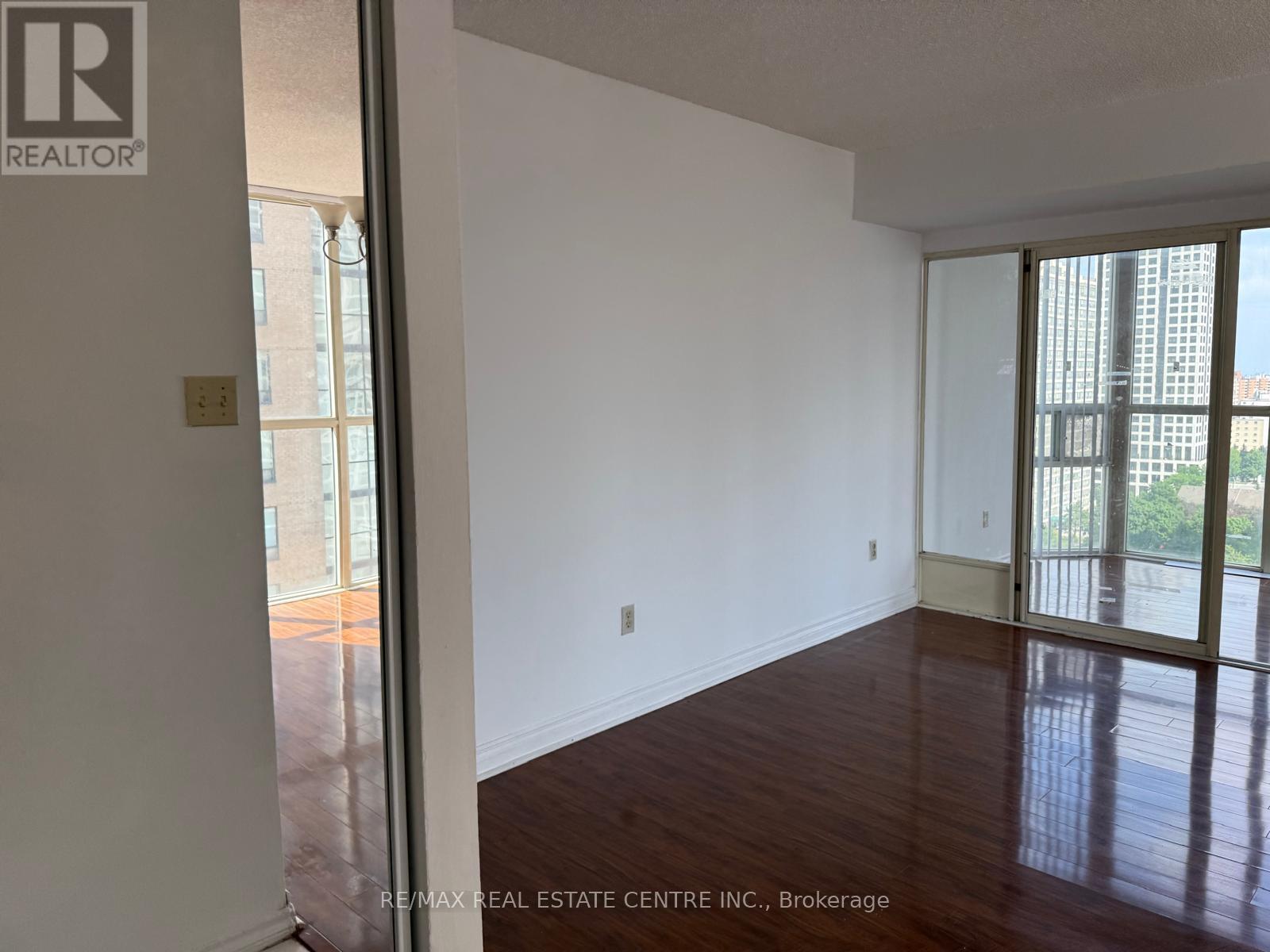 1403 - 265 Enfield Place, Mississauga, Ontario  L5B 3Y7 - Photo 36 - W13226028