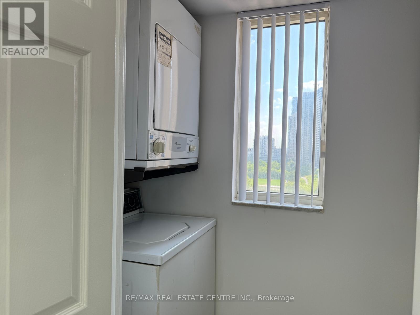 1403 - 265 Enfield Place, Mississauga, Ontario  L5B 3Y7 - Photo 38 - W13226028