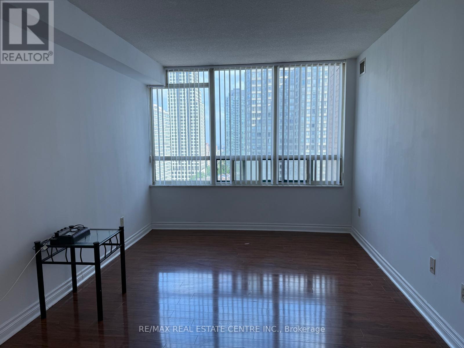 1403 - 265 Enfield Place, Mississauga, Ontario  L5B 3Y7 - Photo 8 - W13226028