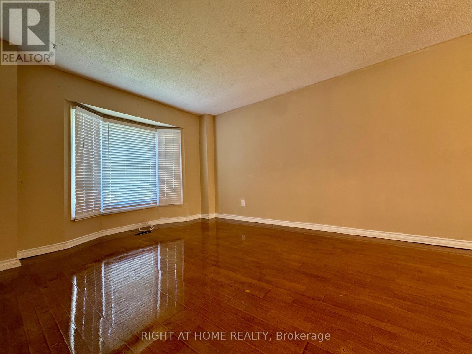 3266 Jackpine Road, Mississauga, Ontario  L5L 4P6 - Photo 3 - W13226052