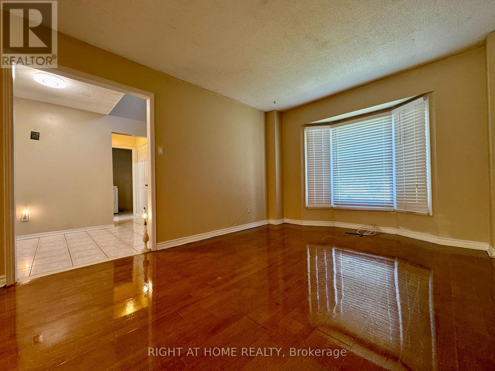 3266 Jackpine Road, Mississauga, Ontario  L5L 4P6 - Photo 5 - W13226052