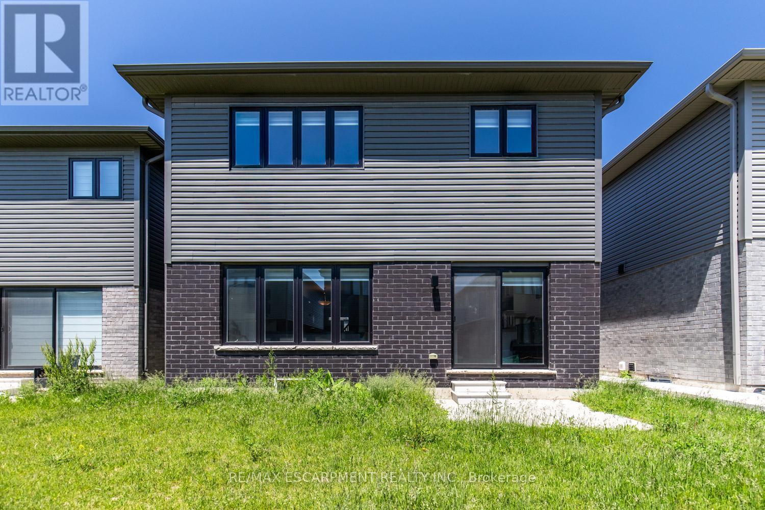 225 Longboat Run, Brantford, Ontario  N3T 0X1 - Photo 23 - X13226010