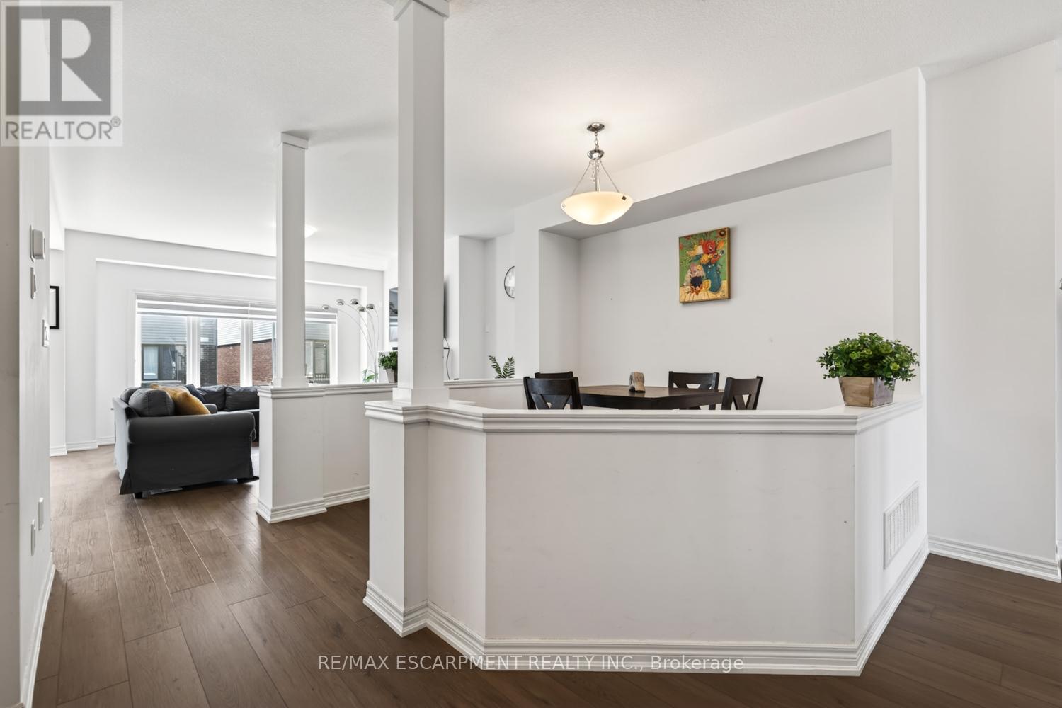 225 Longboat Run, Brantford, Ontario  N3T 0X1 - Photo 5 - X13226010