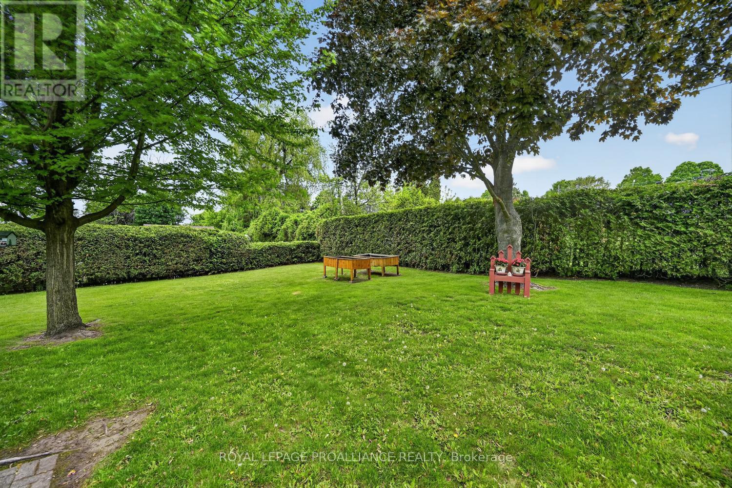 8 Bernard Crescent, Augusta, Ontario  K0E 1P0 - Photo 7 - X13226096