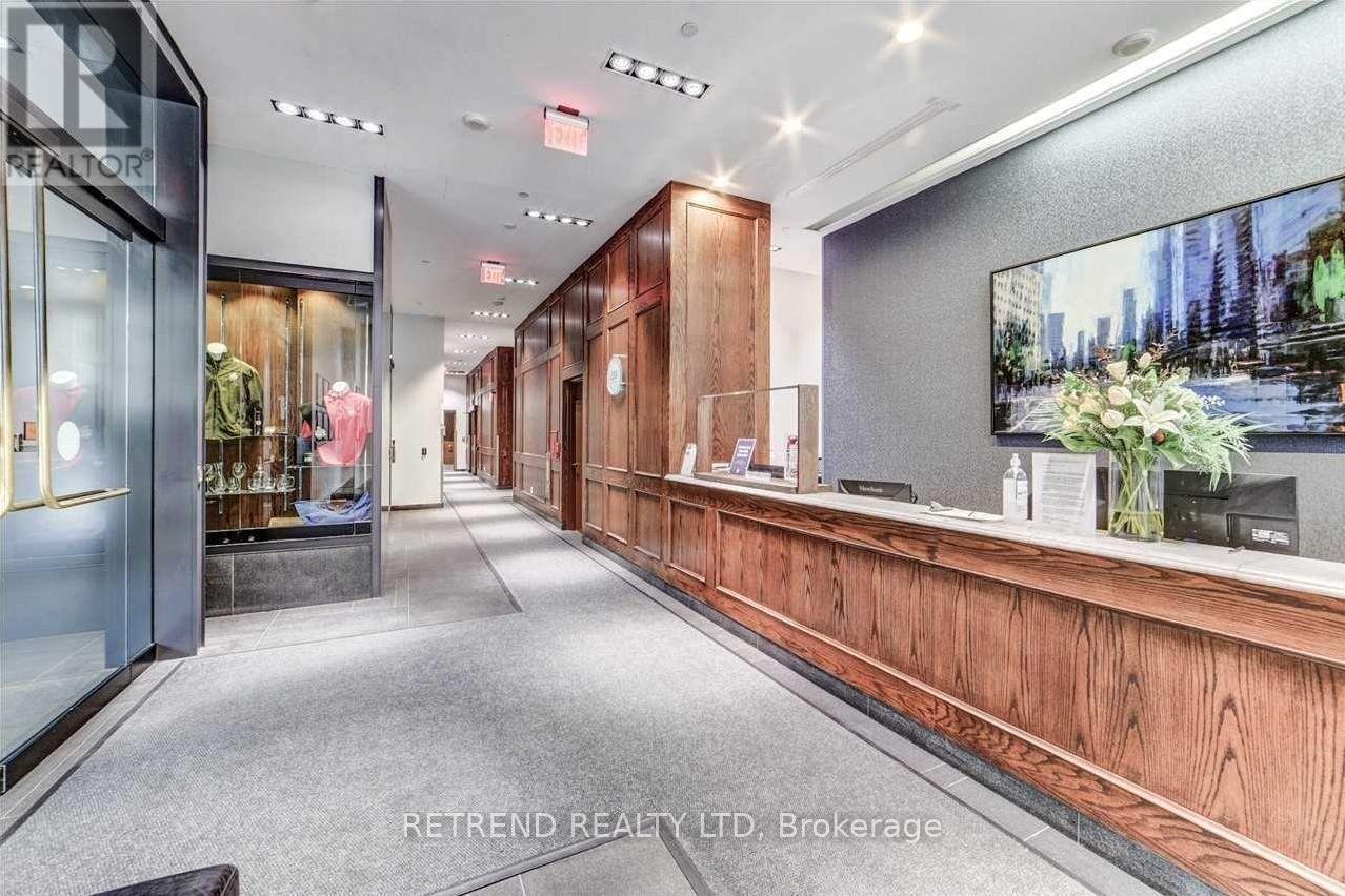 1709 - 426 UNIVERSITY AVENUE, Toronto, Ontario