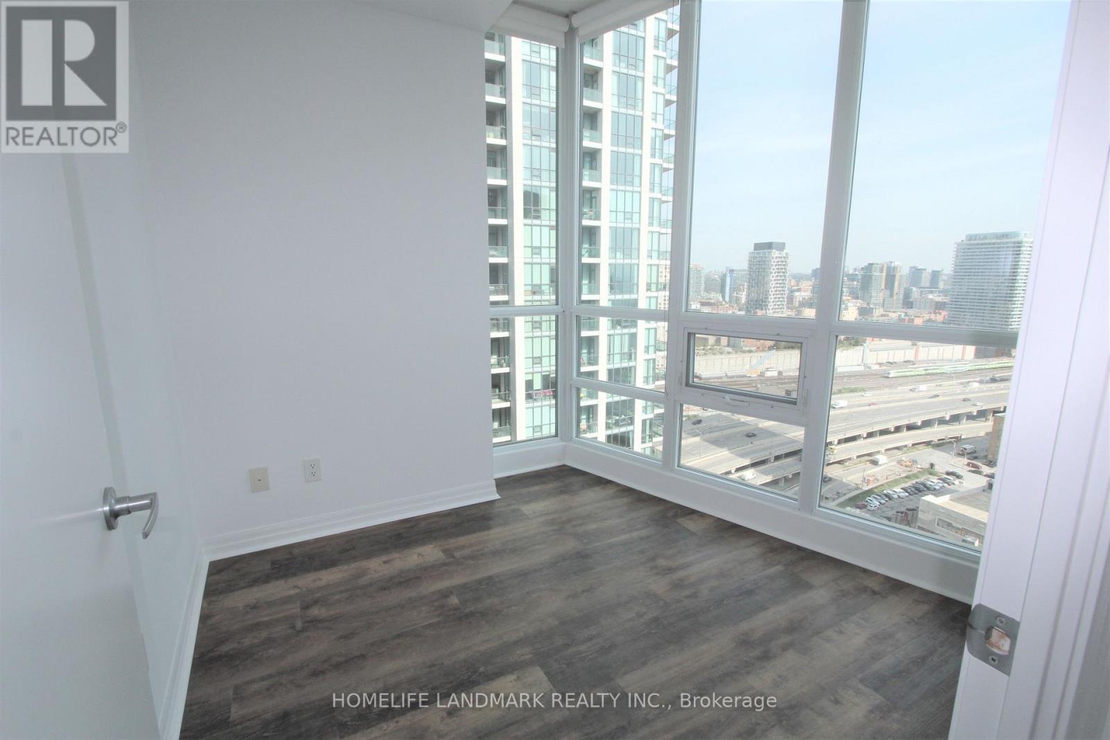 2604 - 12 Yonge Street, Toronto, Ontario  M5E 1Z9 - Photo 3 - C13226064