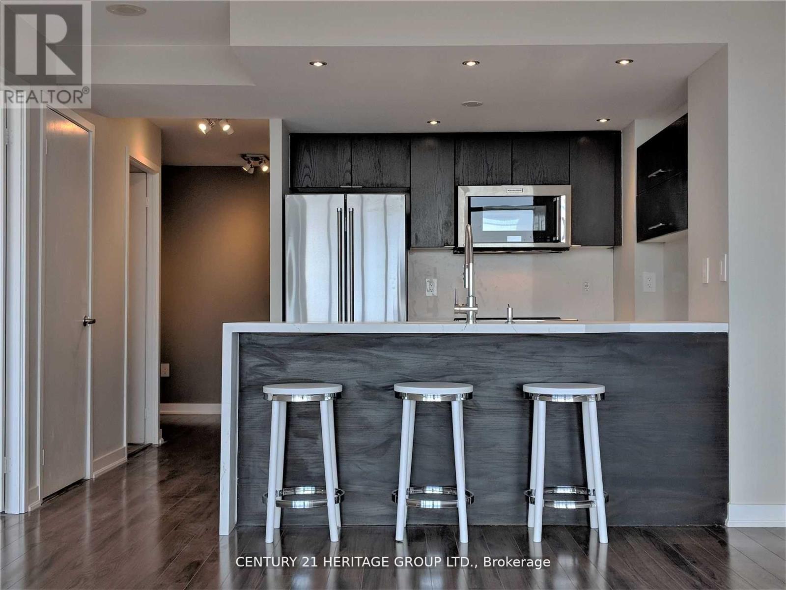 1910 - 15 Fort York Boulevard, Toronto, Ontario  M5V 3Y4 - Photo 6 - C13226098
