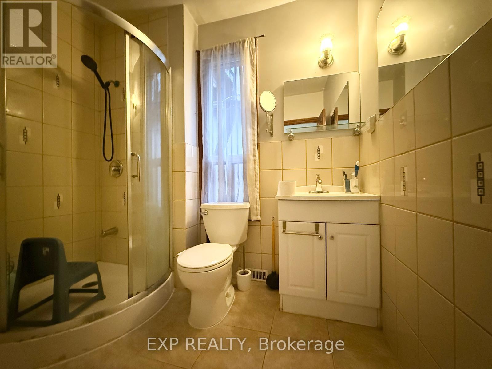 2nd Fl - 759 Gerrard Street E, Toronto, Ontario  M4M 1Y5 - Photo 10 - E13226072