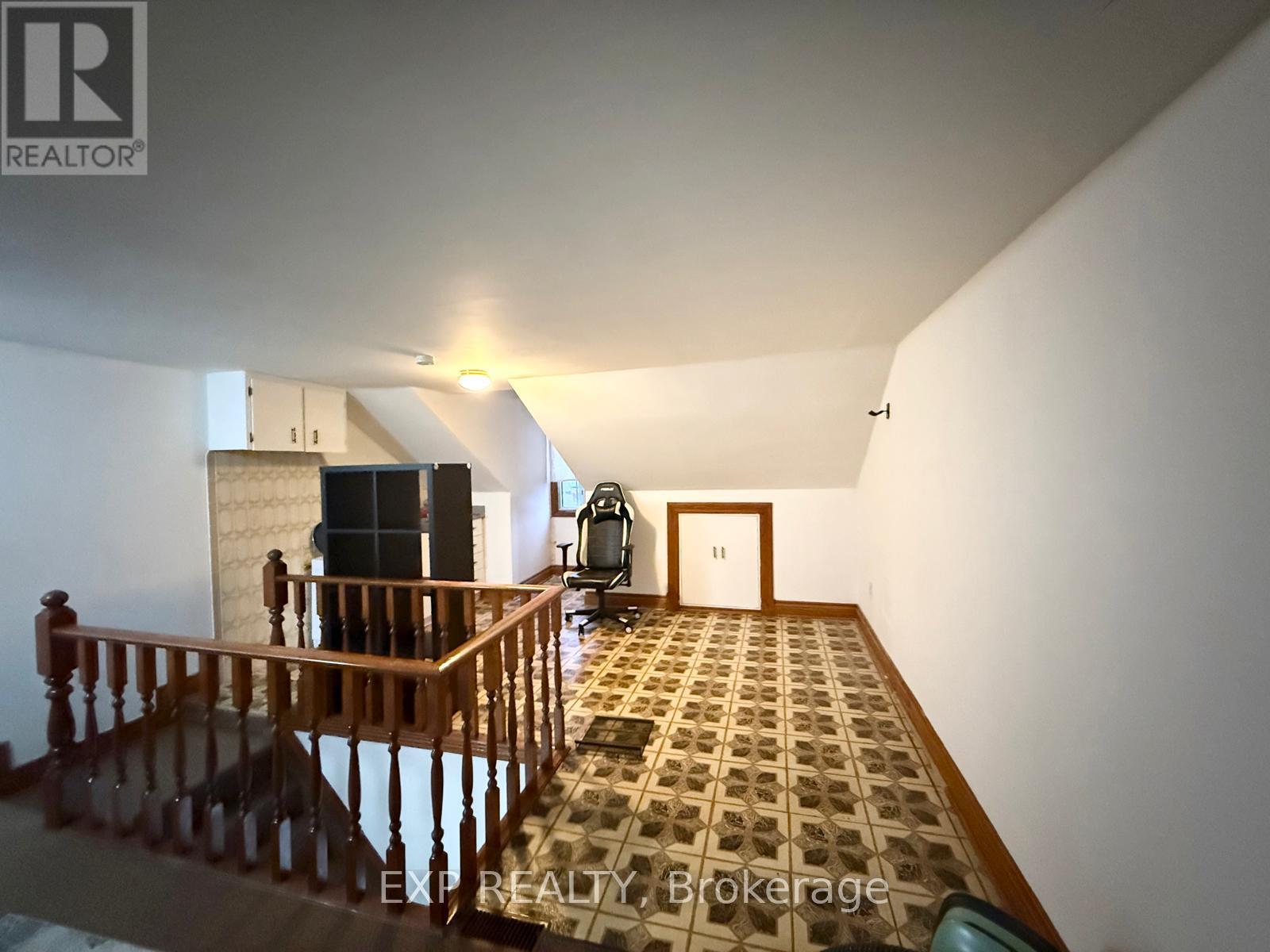 2nd Fl - 759 Gerrard Street E, Toronto, Ontario  M4M 1Y5 - Photo 7 - E13226072