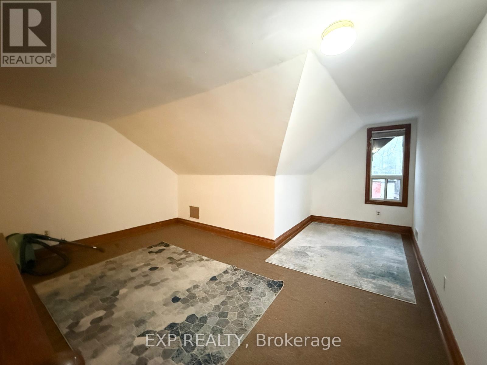 2nd Fl - 759 Gerrard Street E, Toronto, Ontario  M4M 1Y5 - Photo 8 - E13226072
