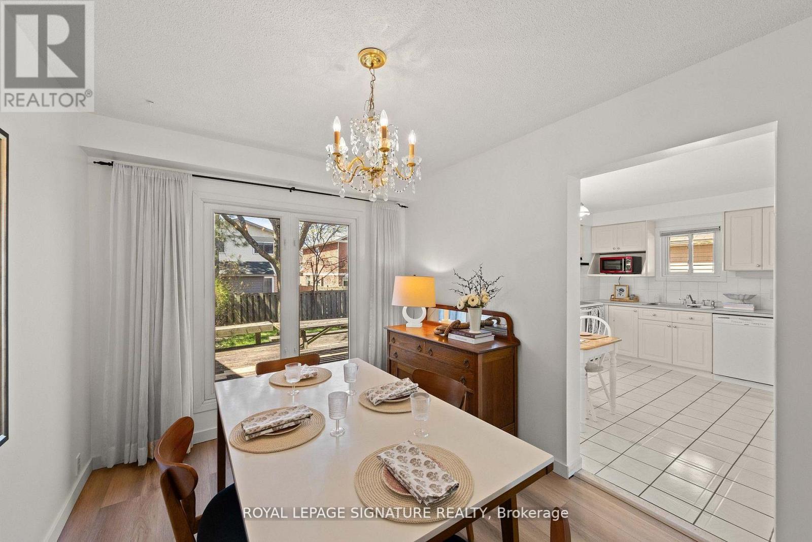 22 Madsen Crescent, Markham, Ontario  L3R 4P3 - Photo 10 - N13226084