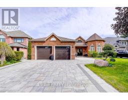585 HOLGATE CIRCLE, Newmarket, Ontario