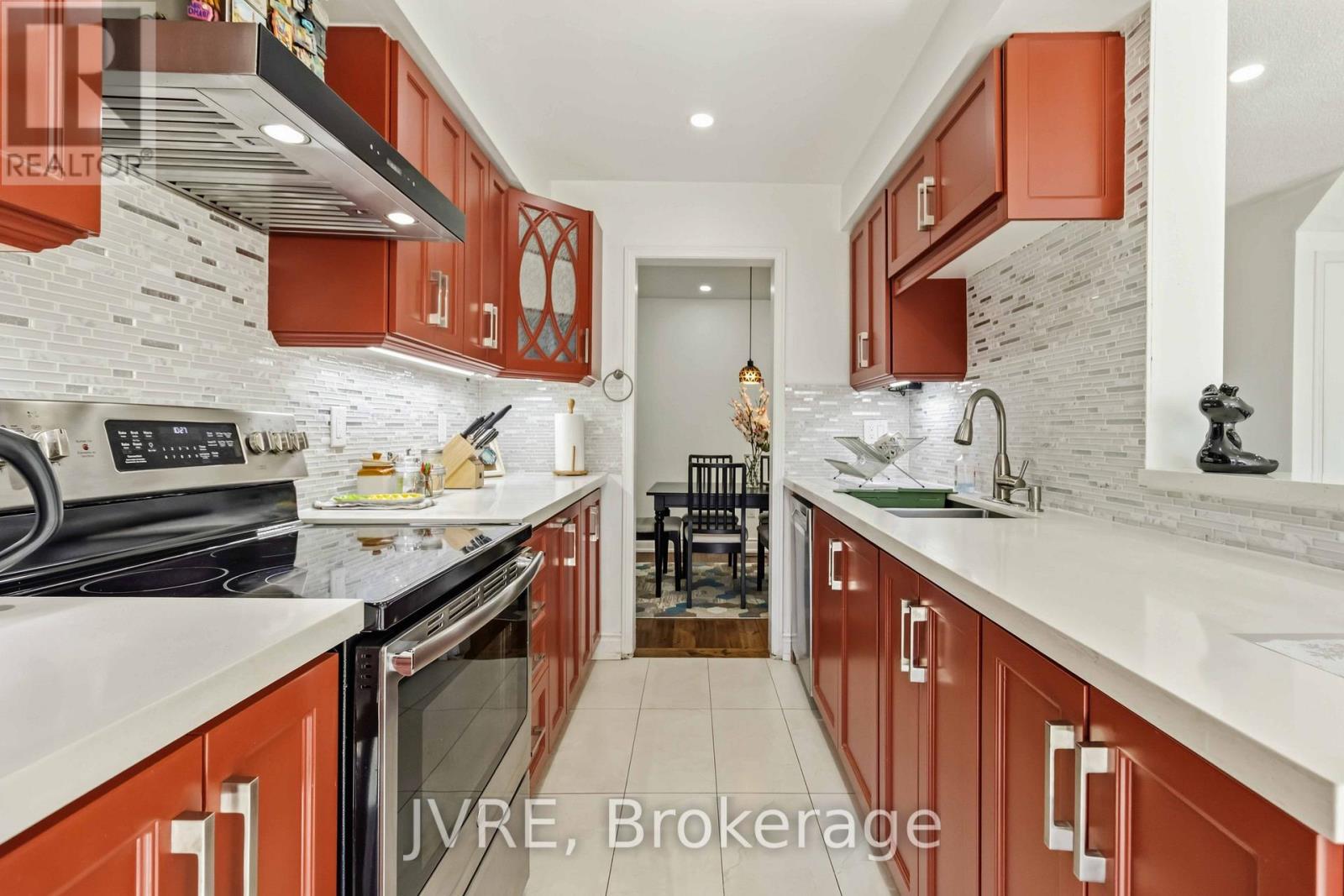 2918 Westbury Court, Mississauga, Ontario  L5M 6B2 - Photo 13 - W13226074