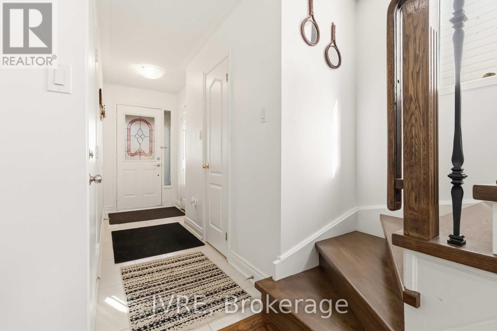 2918 Westbury Court, Mississauga, Ontario  L5M 6B2 - Photo 4 - W13226074