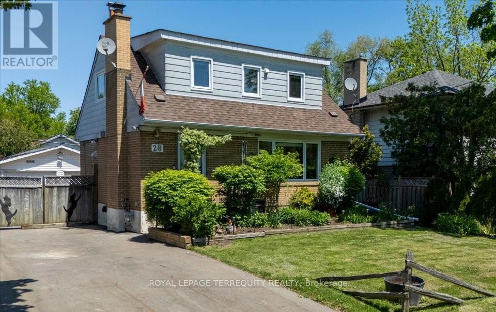 28 CROWLAND DRIVE, Toronto, Ontario